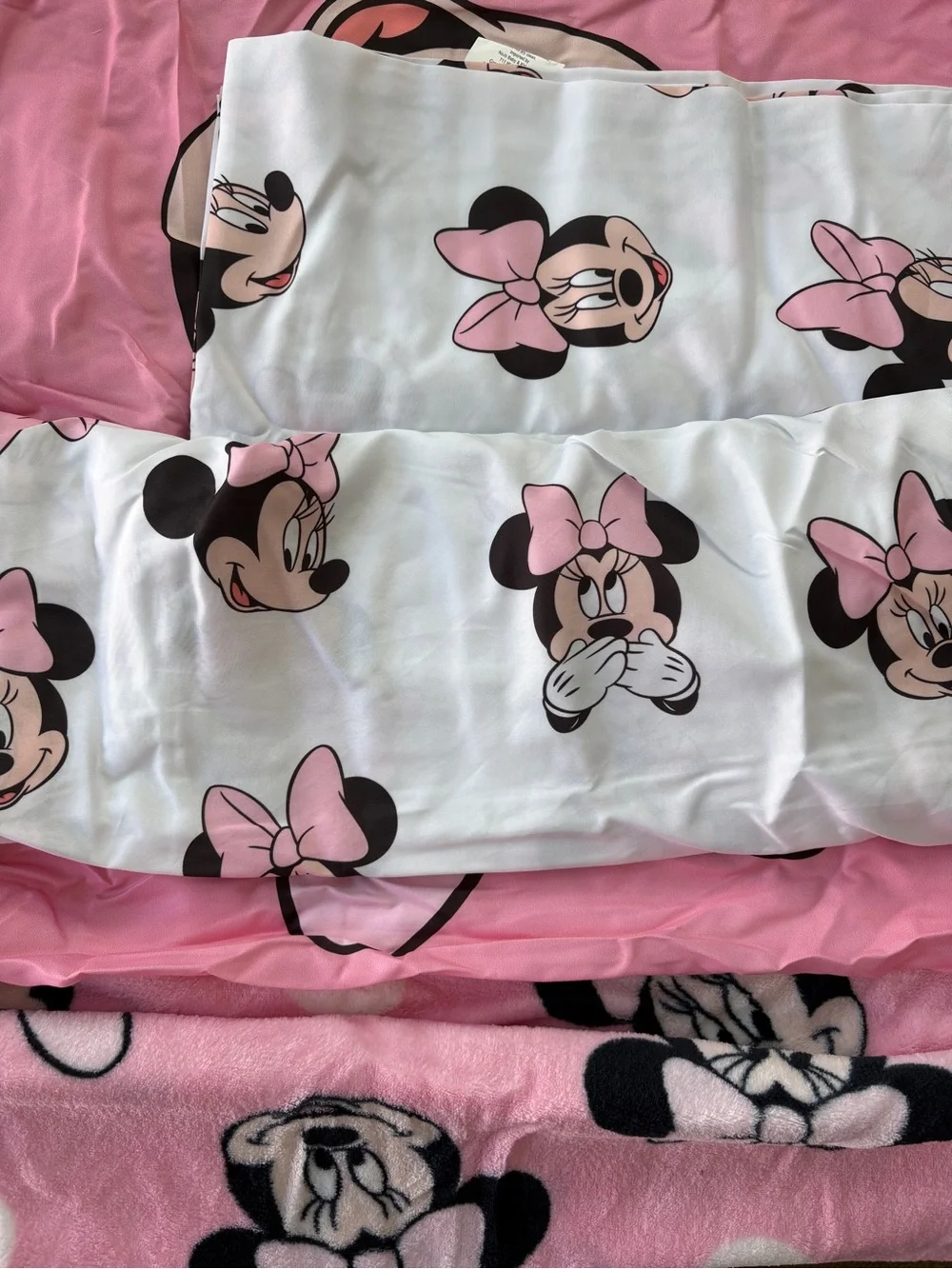 Minnie Mouse Toddler Bedding Set 4 Piece Sheets Blanket Disney Junior NWOT
